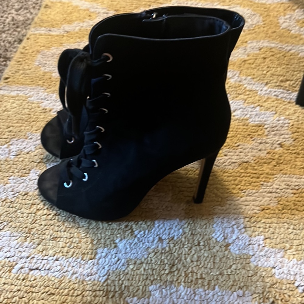 Ankle boots - Picture 2 of 4